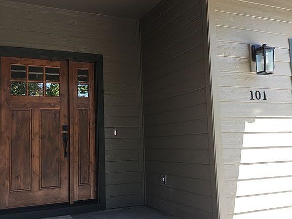 Exterior covered entry
