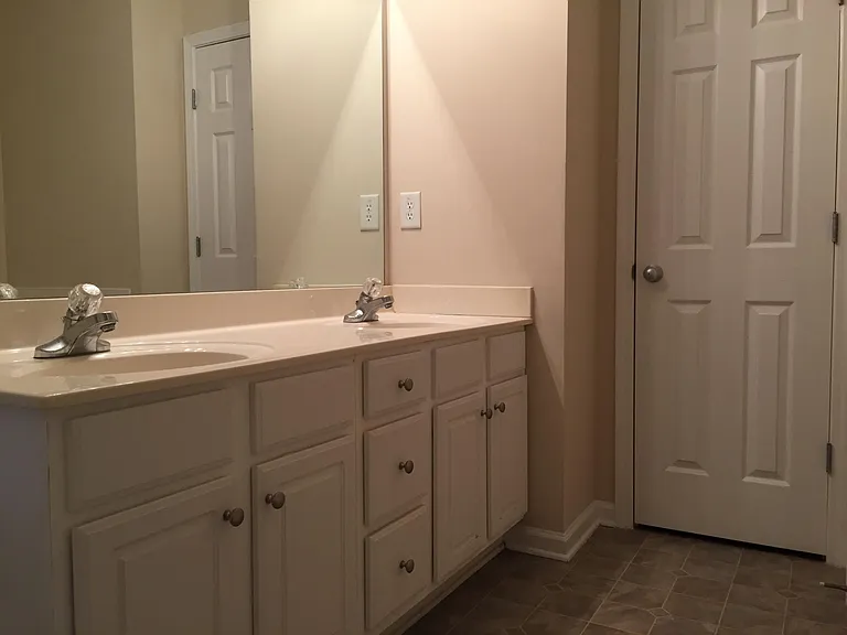 400 Creek Manor Way — Photo 9