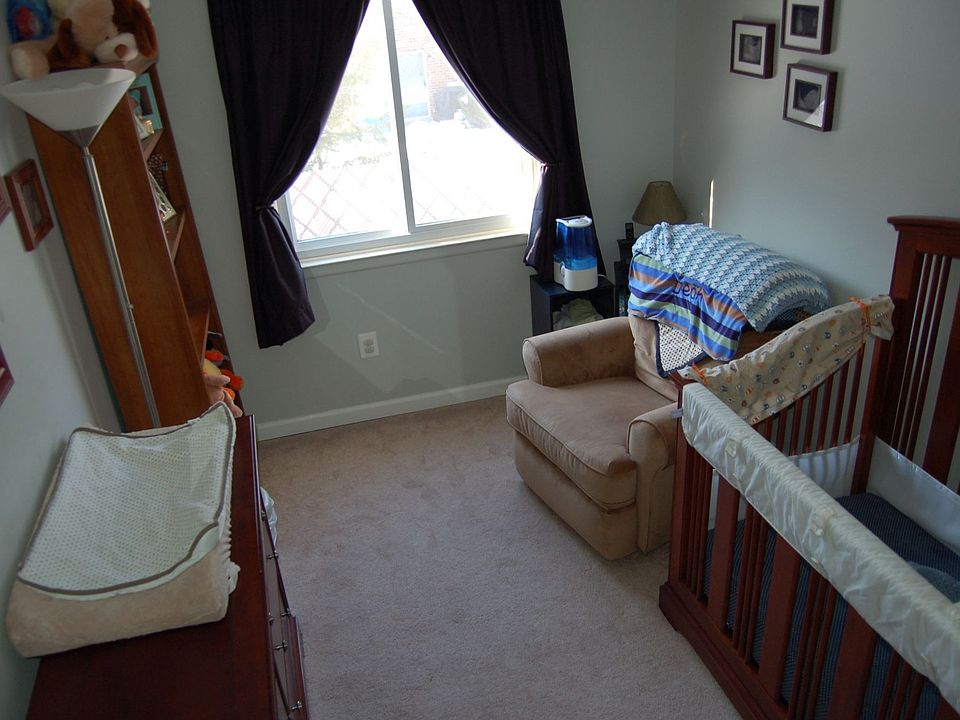 2nd image of 374A Saybrook Ln #A
