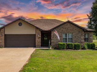 390 Bobwhite Cir, Lonoke, AR 72086