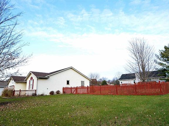 2nd image of 8061 Hawkeye Ct