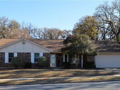 8208 Starnes Rd, North Richland Hills, TX, 76182