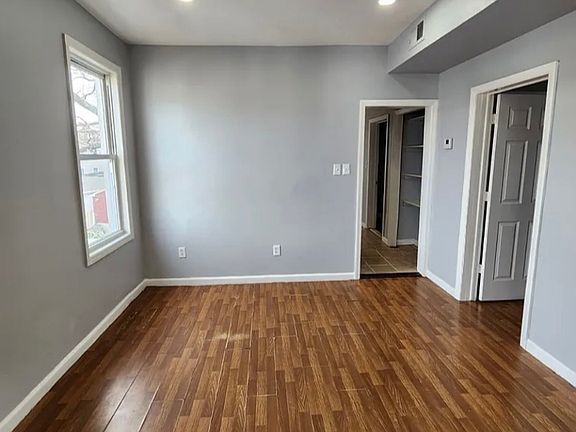 3rd image of 80 Brookdale Ave #3L