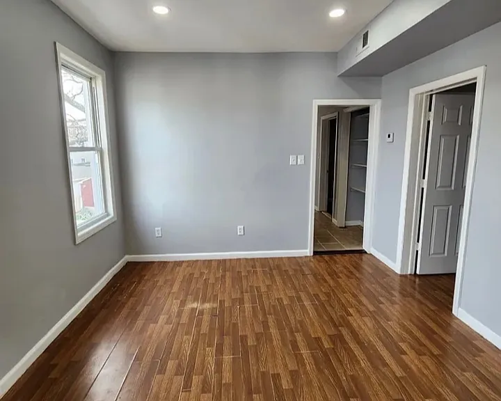 80 Brookdale Ave #3L — Photo 3