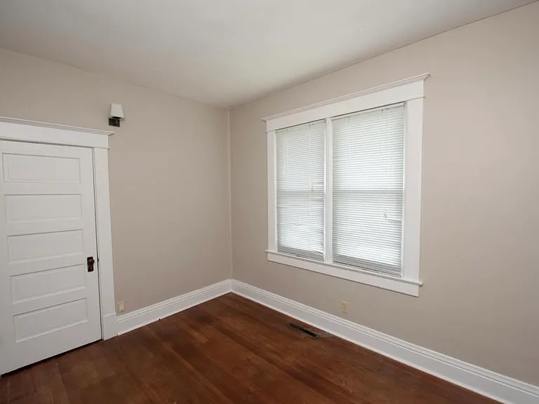 720 Owen St — Photo 7