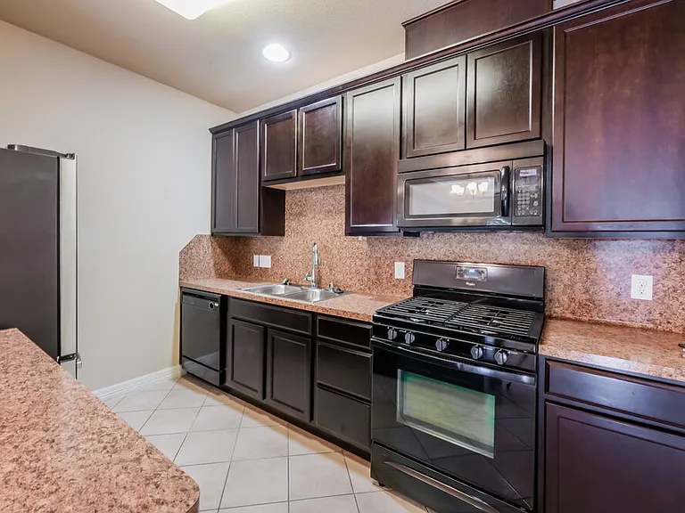 23733 Briar Tree Dr — Photo 7