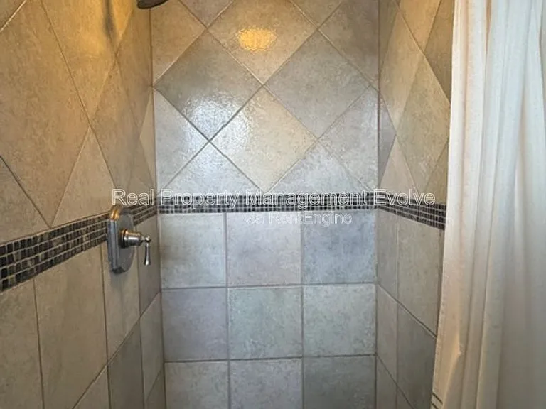 2246 W Mulberry Dr — Photo 14