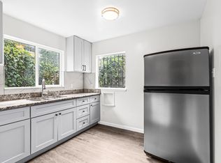 Updated 3 Bedroom Apartment Looking for a New Tenant!, Oakland, CA 94605