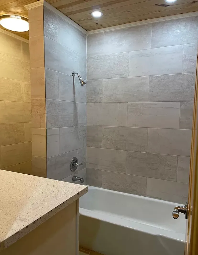 2 bed, 1000 sqft, $900 — Photo 2