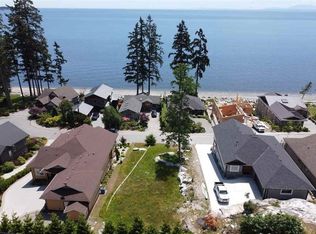6014 Silverstone Ln, Sechelt, BC V7Z0T8