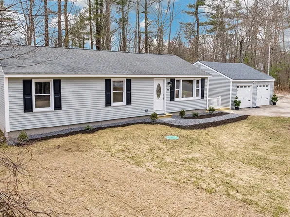 17 Abbey Rd, Raymond, NH 03077