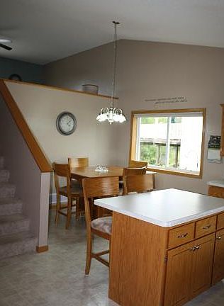 4th image of 1741 Peach Dr NE