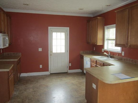 5th image of 714 Virginia Ave