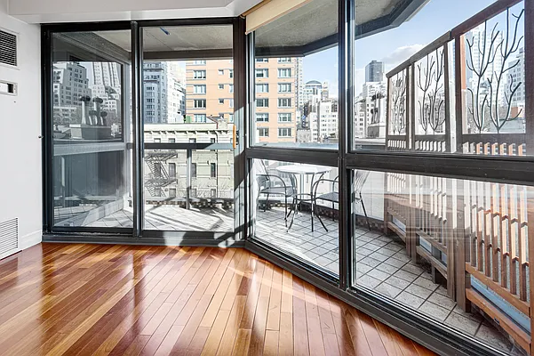 Rented by Level Group | media 14