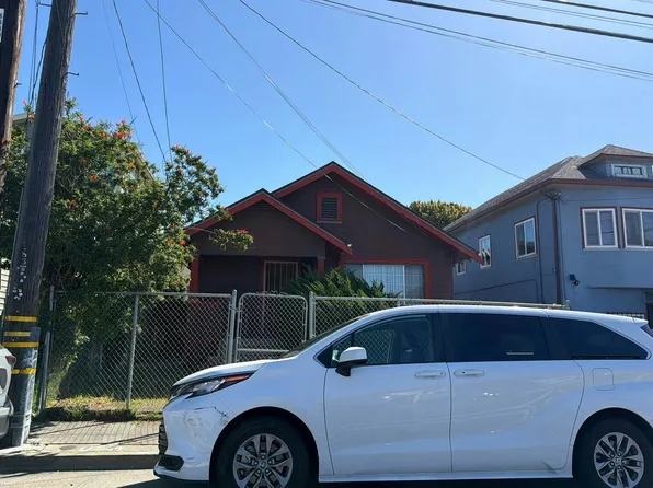 4218 West St, Oakland, CA 94608