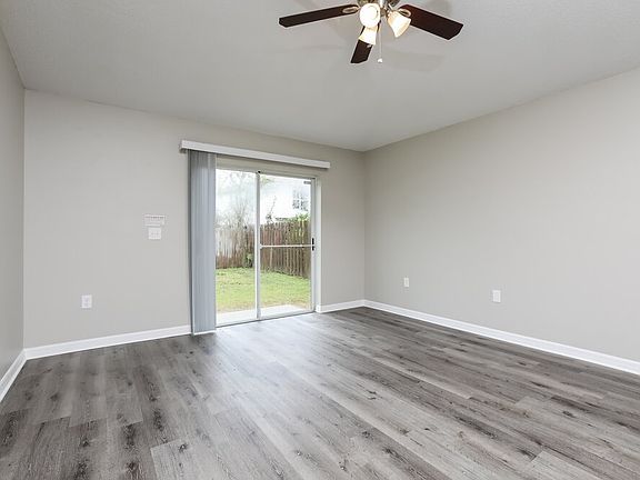 4th image of 3536 Stonefield Dr