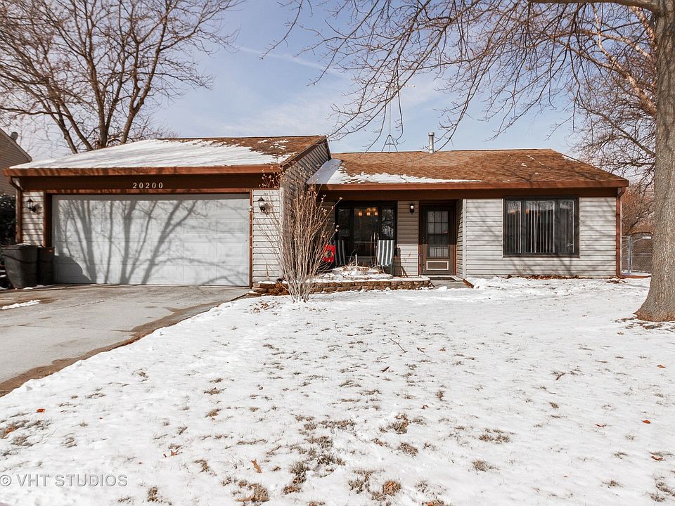 1st image of 20200 S Rosewood Dr