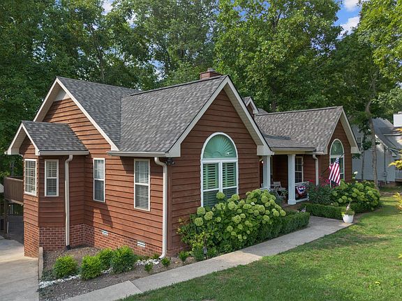 4th image of 1350 Loann Ave
