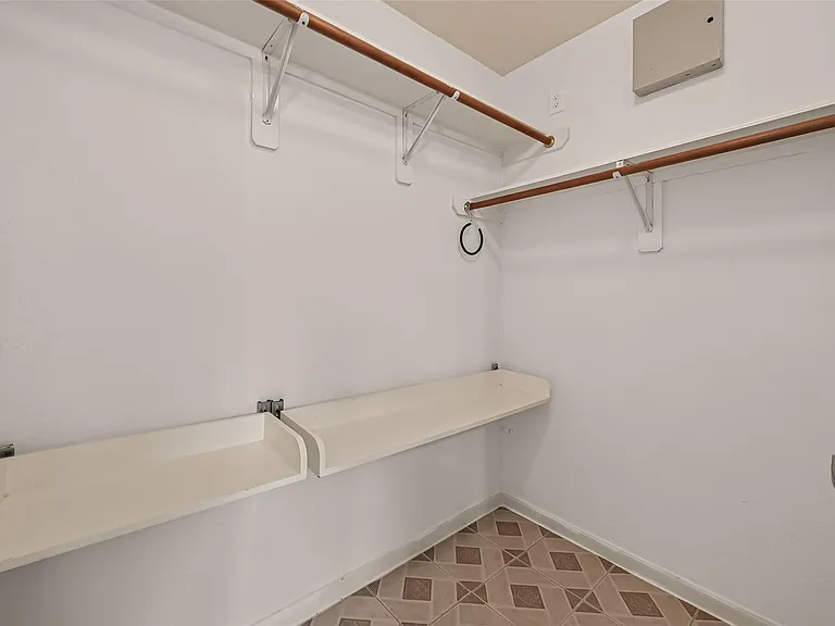 13330 Belvedere Park Ct — Photo 16