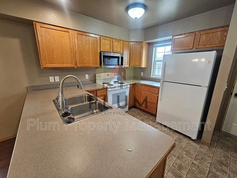 4571 Potter Park Loop #A — Photo 8