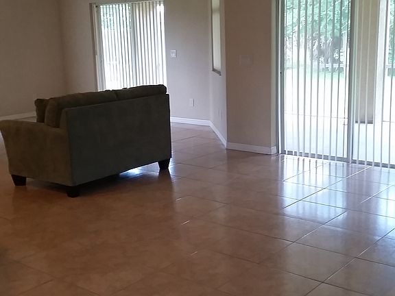 Large bright great room