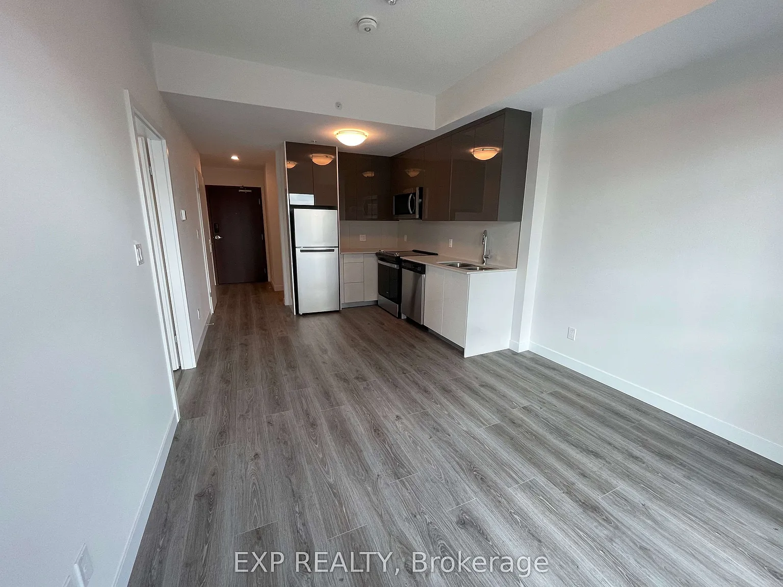 2 bed, $1,795 — Photo 3
