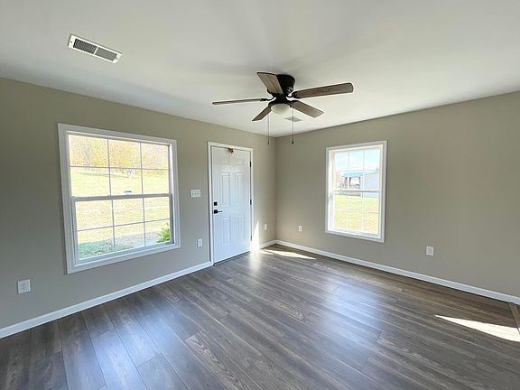 4th image of 255 Shiloh Dr