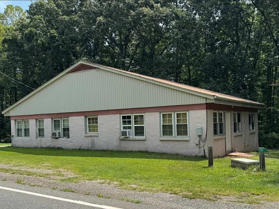 7752 W River Rd #7752