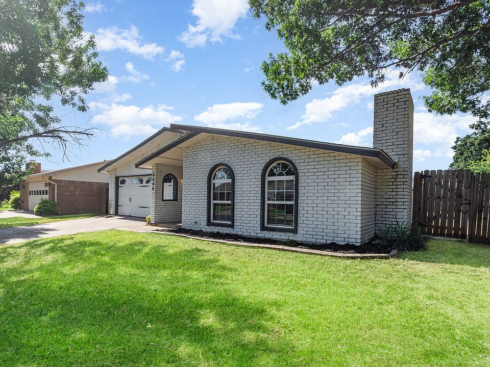 1st image of 3808 Walnut Dr