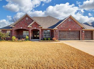 9908 Oak Heights Dr, Sherwood, AR 72120