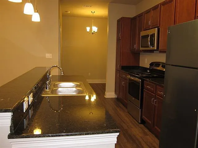 2725 Independence St #101 — Photo 5