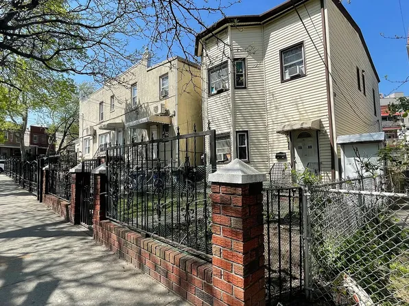 9607 46th Ave, Corona, NY 11368