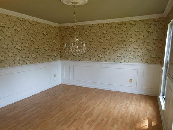 4th image of 20835 Amber Hill Ct