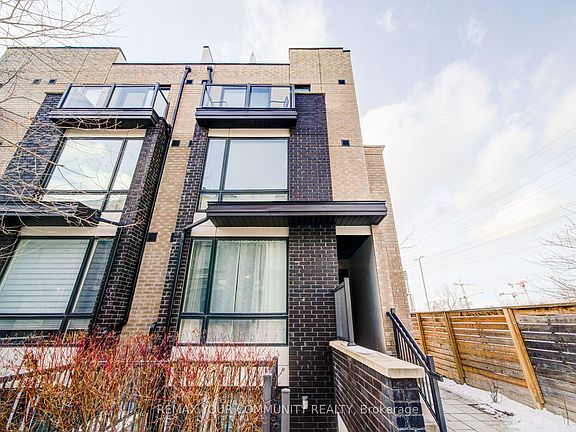 3rd image of 34 Fieldway Rd #146