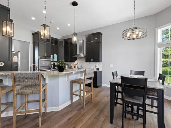 5765 Stefanie WAY, Caledonia, WI 53108