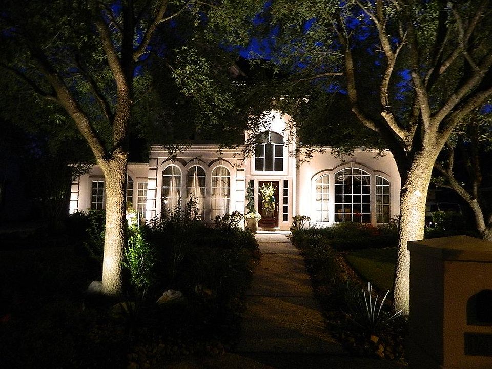 What your evening guests see when they arrive. Wow!