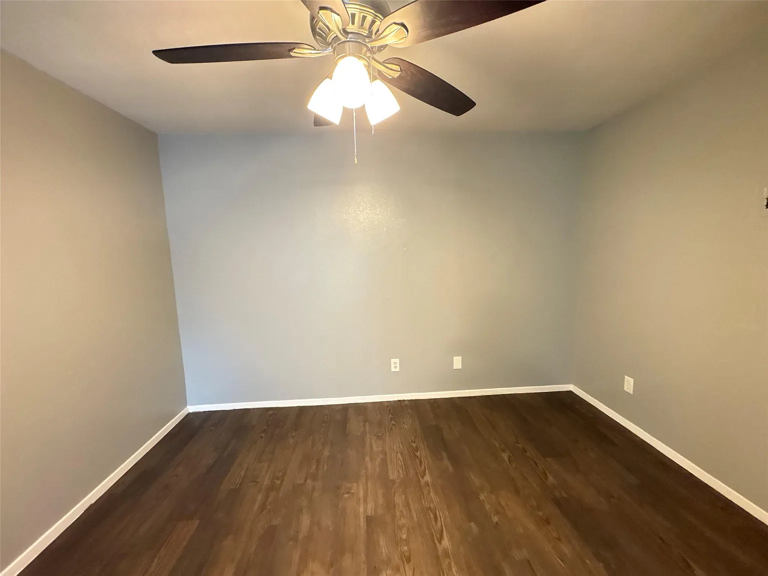 Studio, 1.0 bath, 405 sqft, $875 — Photo 3