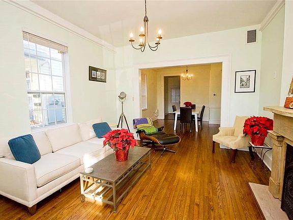 3rd image of 619 Napoleon Ave #619