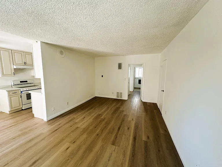 5115 Denny Ave #2 — Photo 7