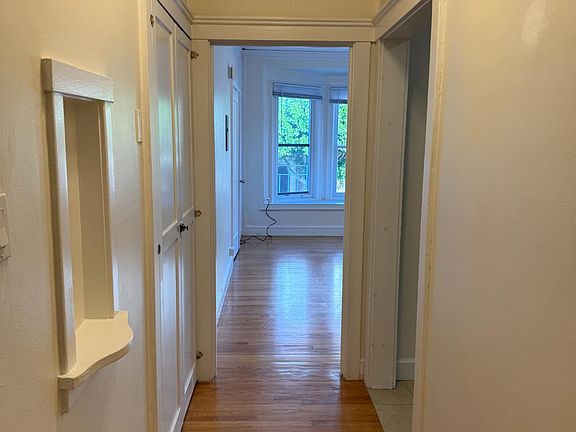 2nd image of 3315 Steiner St #1