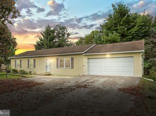 2836 Myers Rd, Seven Valleys, PA 17360