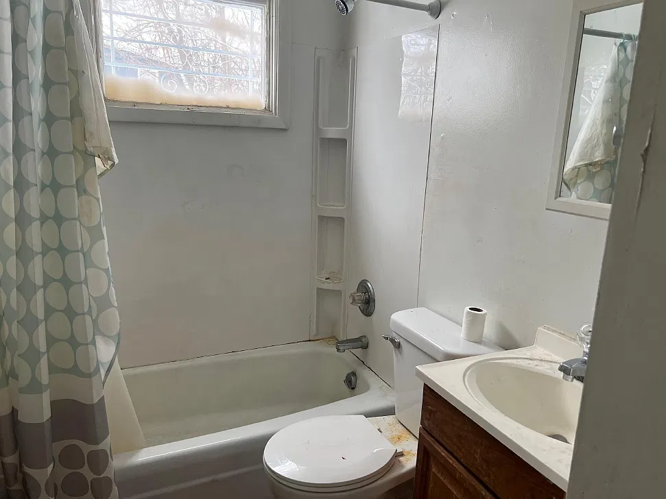 2 bed, 988 sqft, $850 — Photo 3