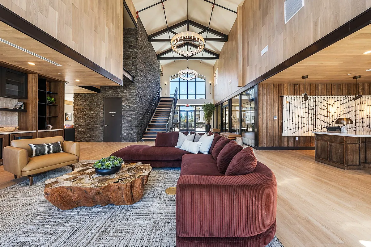 Building Photo - Elkwood