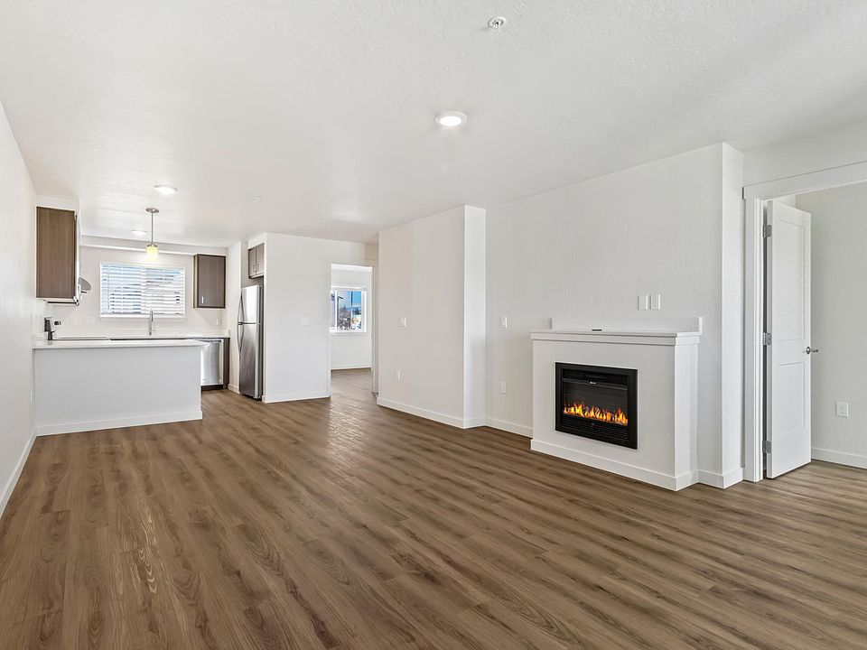 1st image of 312 E Railroad Ave #C202