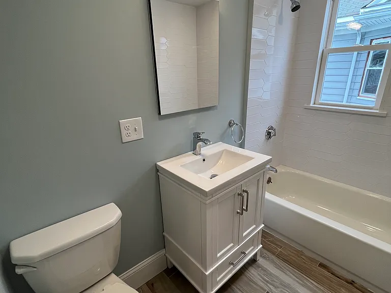 11 Burnham St #2 — Photo 27