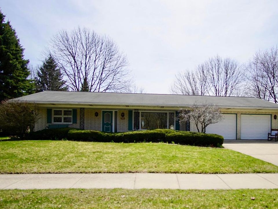 1st image of 30 Bellwood Dr