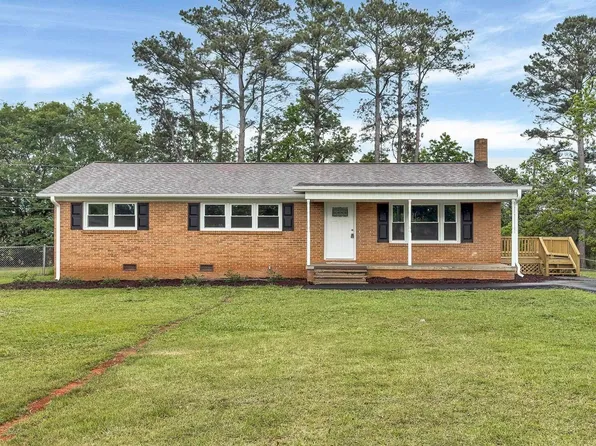 206 Fairdale Dr, Boiling Springs, SC 29316