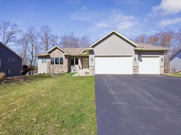 10442 Matthew Dr, Chisago City, MN 55013
