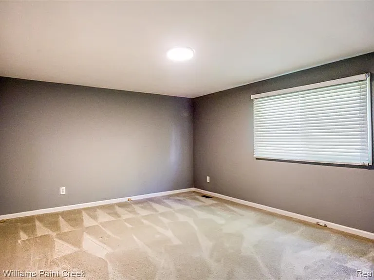 1346 Arbor Creek Dr — Photo 24
