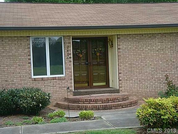 2nd image of 2406 Pine Cape Ct